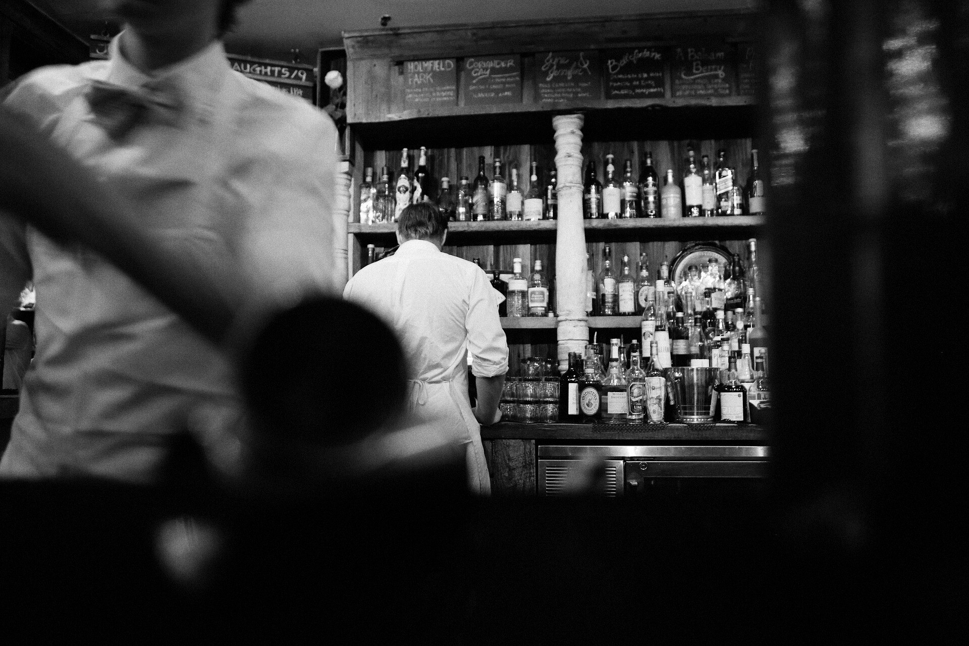 Uncover Destin’s Vibrant Nightlife: A Guide To Top Bars And Clubs On The Emerald Coast